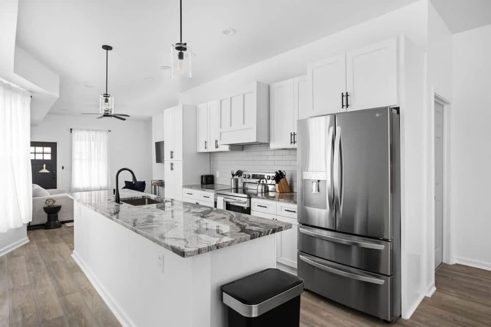 Comfort & Convenience in Circle City Family Home House in Indianapolis