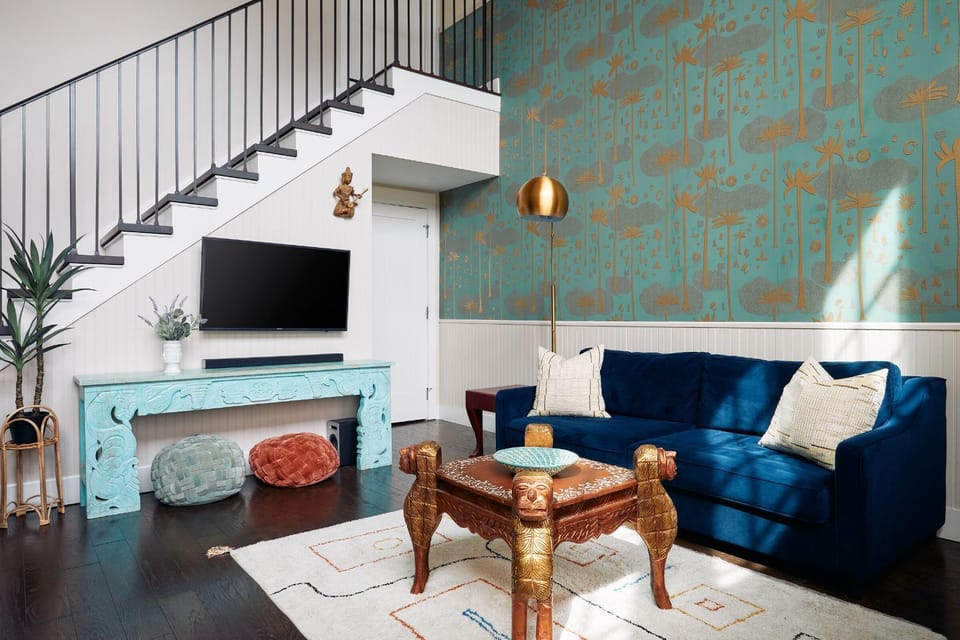Stylish Boho Courtyard Loft with King Beds in 12S at 1 of 7 Themed Lofts at Cowrite, Find Coffee and Tacos Downstairs, Complimentary Spin Class, Walk to Shopping in 12 South, 10 Minutes to Broadway, Parking, 24 Hr Hospitality Apartment in Nashville