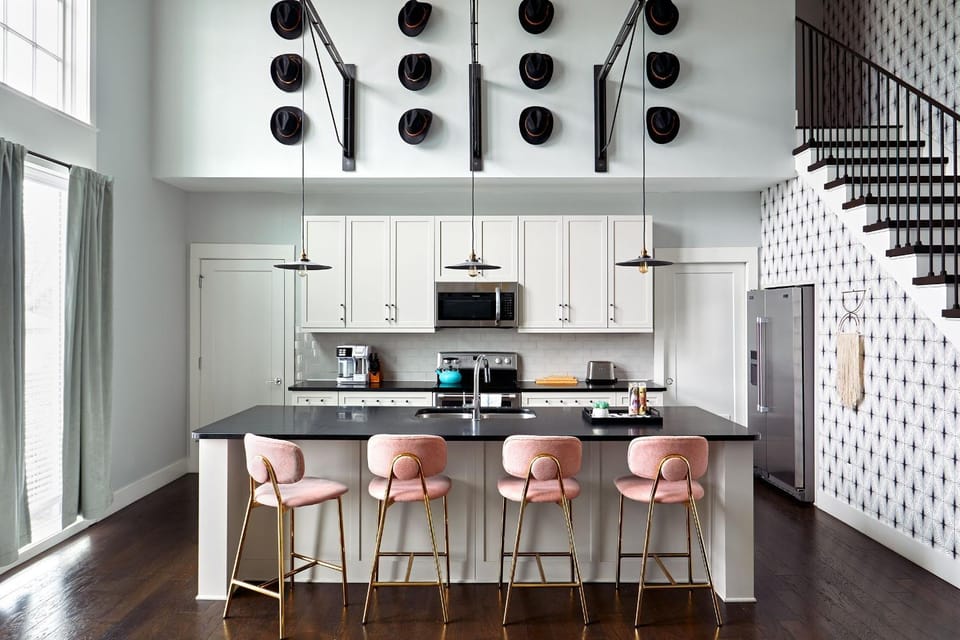 12 South Penthouse, Coffee, Tacos & City Views! Apartment in Nashville