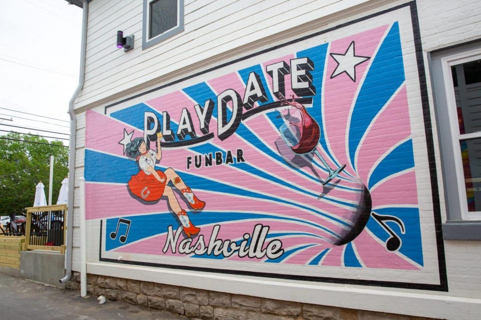 Stylish 2 Suite Penthouse Walk to Shopping, Food, 1 of 7 Themed Lofts at Cowrite, Find Coffee and Tacos Downstairs, Complimentary Spin Class, Walk to Shopping in 12 South, 10 Minutes to Broadway, Parking, 24 Hr Hospitality Apartment in Nashville