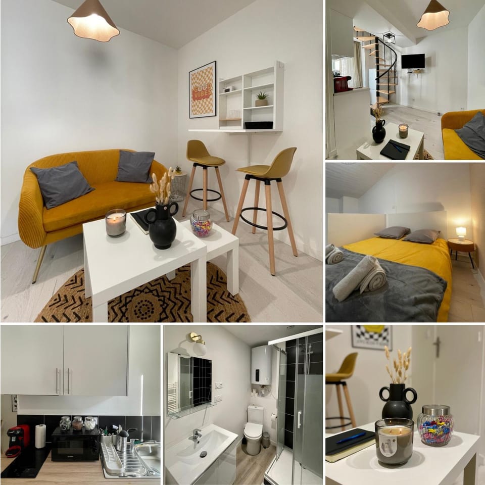 Bed, Kitchen or kitchenette, Living room, Photo of the whole room, Seating area, Dining area, Bedroom