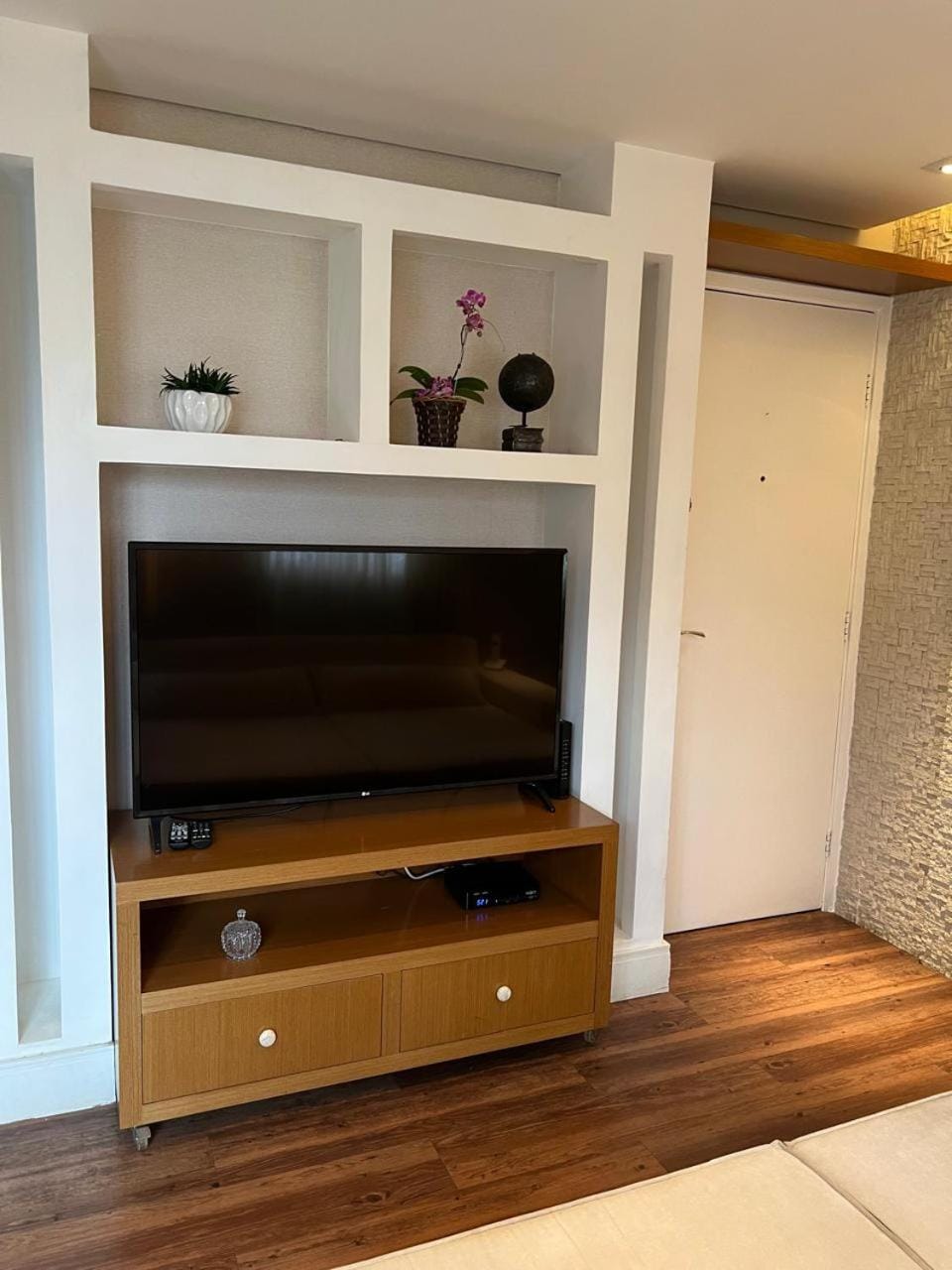 Flat reformado limpeza diaria uma quadra e meia da Av Paulista Apartment in Sao Paulo City