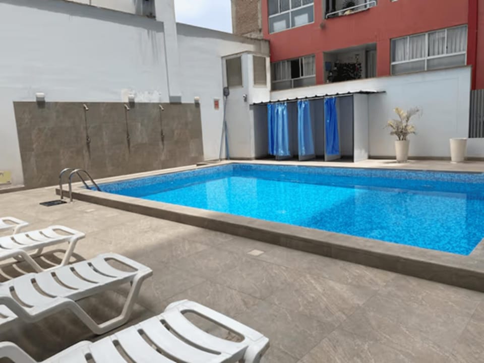 Swimming pool