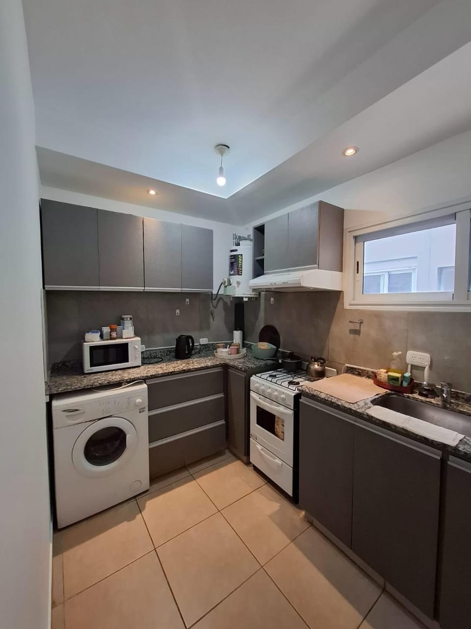 Kitchen or kitchenette, oven, pet friendly, stove, washing machine
