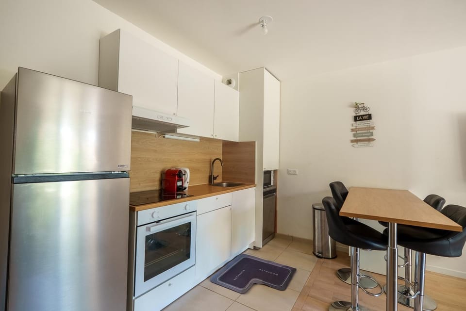 storage, kitchen