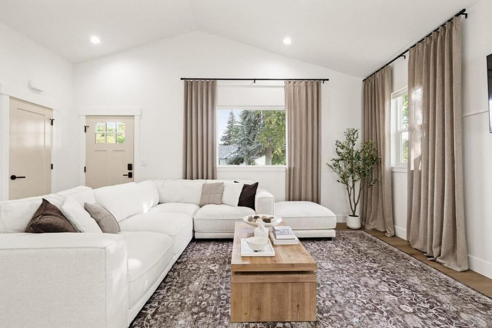 New! Cozy Cottage in Spokane Valley House in Spokane Valley