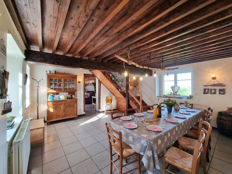 Gîte spacieux 12 pers près de Lyon-St Étienne - FR-1-496-373 House in Auvergne-Rhône-Alpes