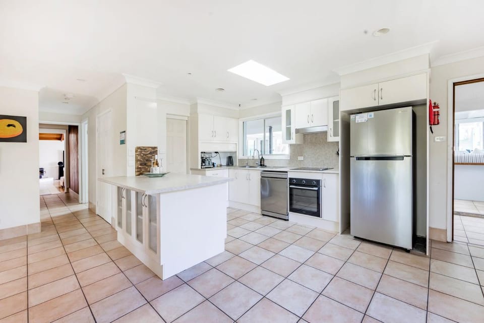 Gone Coastal - Pet Friendly with Swimming Pool House in Callala Bay