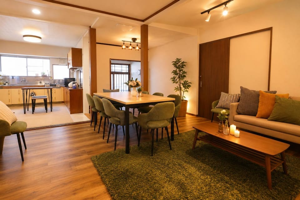 Living room, Dining area