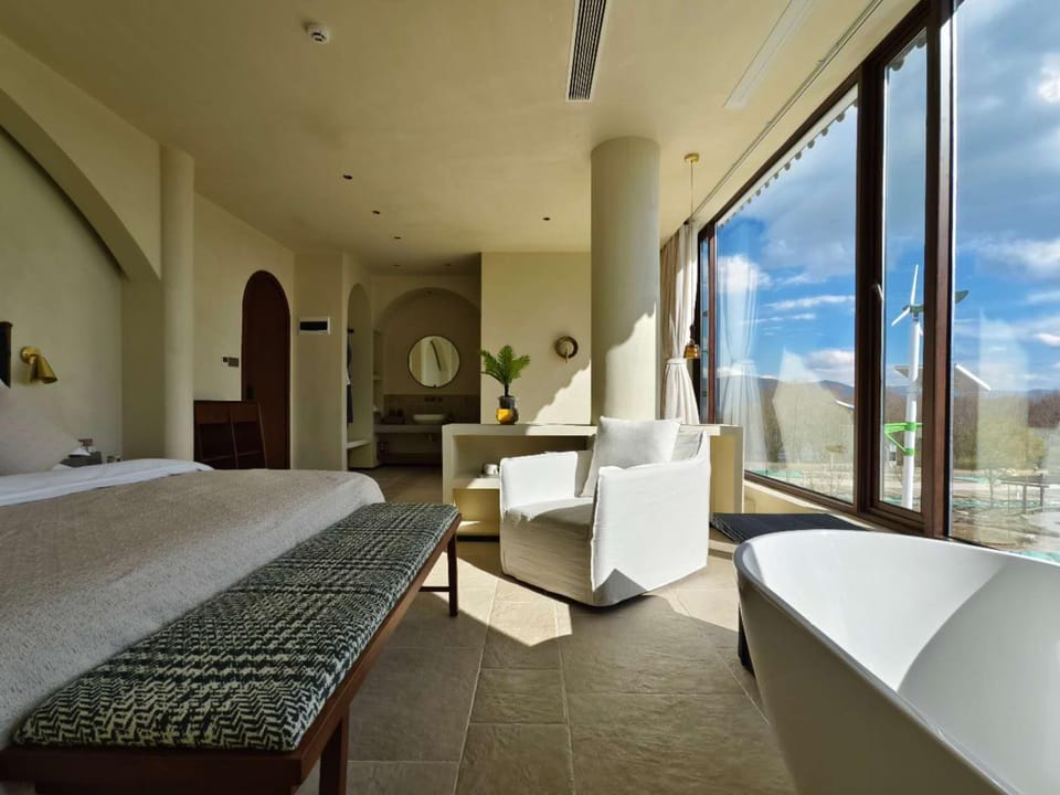 View (from property/room), Balcony/Terrace, Living room, Photo of the whole room, Bedroom