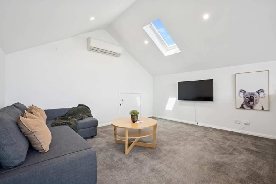 Large Family Home, Albany Hwy, Close To City House in Perth