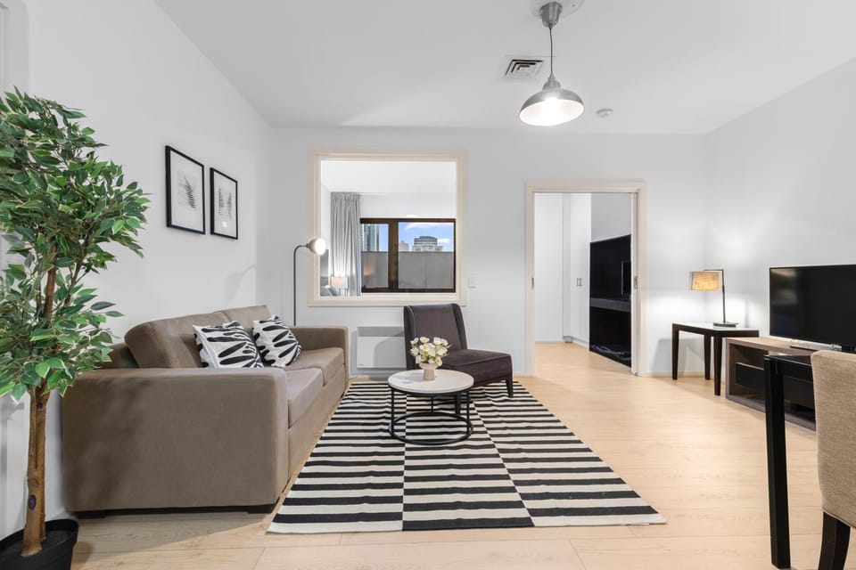 Communal lounge/ TV room, Living room, Seating area, Evening entertainment, fireplace