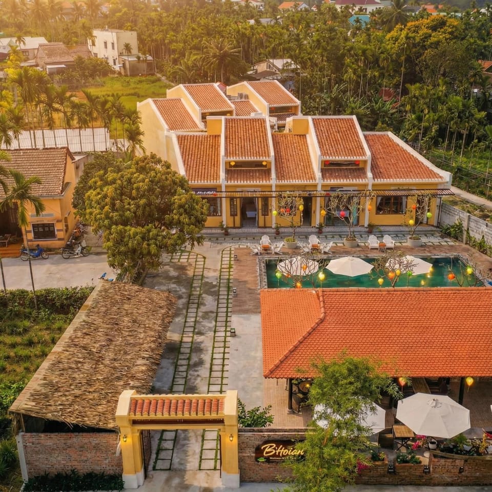 Property building, Pool view, Swimming pool