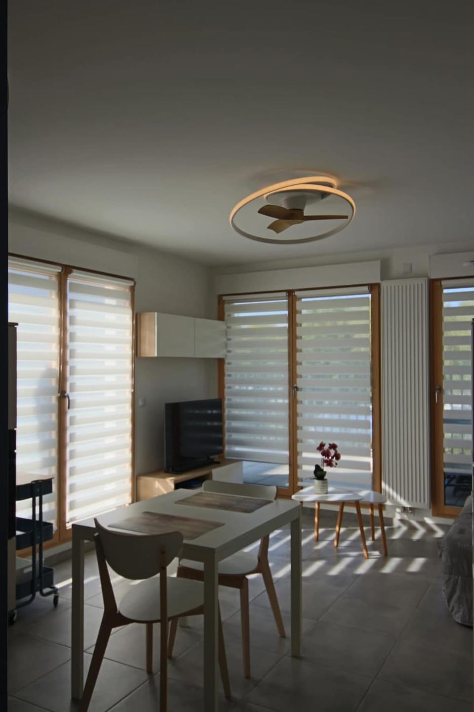 Living room, Dining area