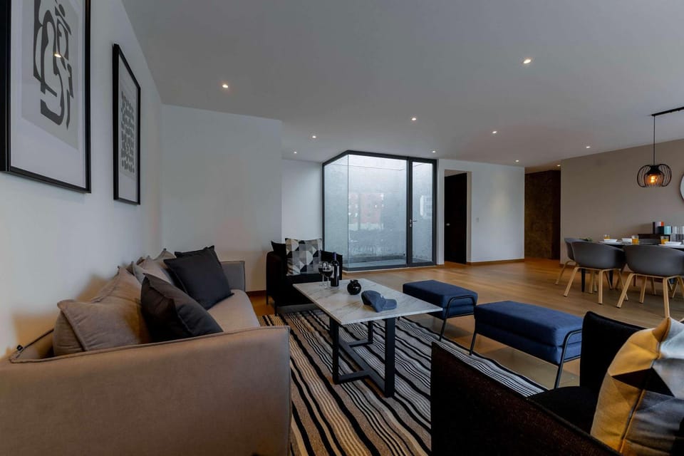 Capitalia Galileo Penthouse Apartment in Mexico City