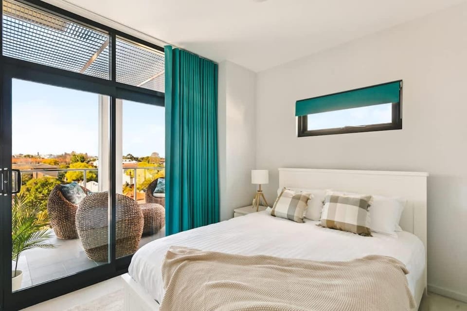 City Views, Beaufort St, 120sqm, Multiple Beds Apartment in Perth