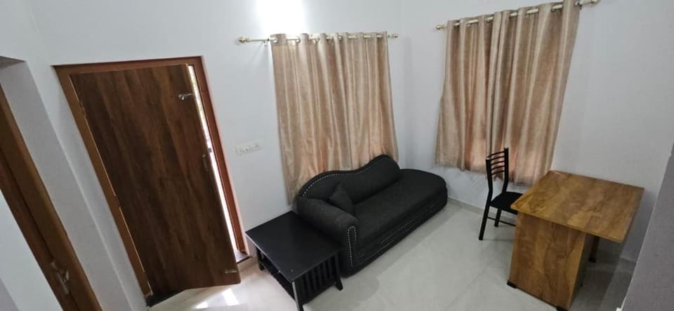 Leela cottage House in Kerala