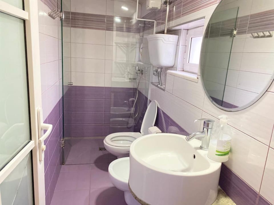 Shower, Bathroom, bidet