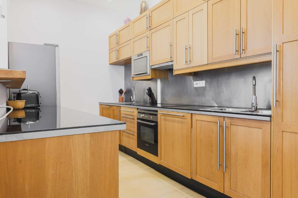 Peaceful flat - 2BD-9P - Passy-Tour Eiffel Apartment in Paris