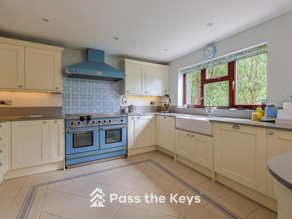 Kitchen or kitchenette, Other