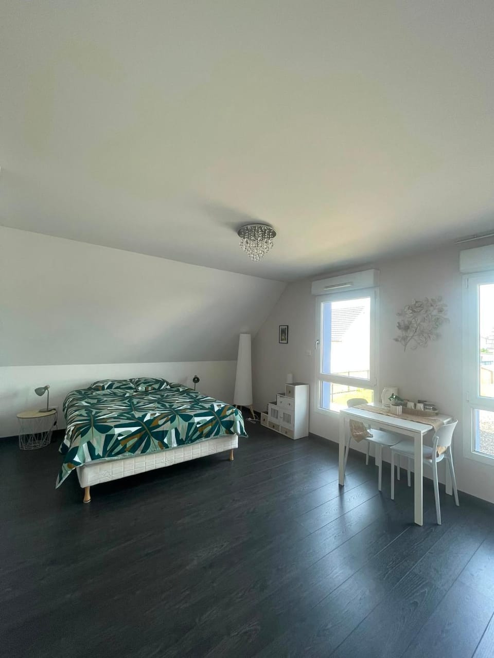 Élégantes chambres et salle de bain privée Vacation rental in Switzerland