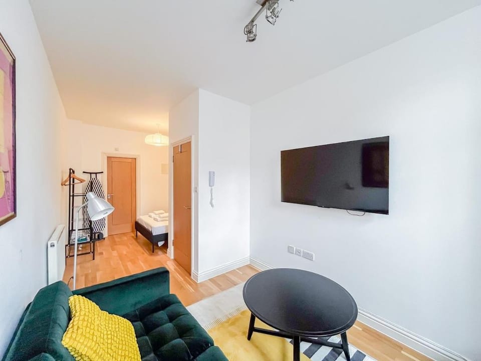 Stylish Camden Apartment C3 Apartment in London Borough of Islington