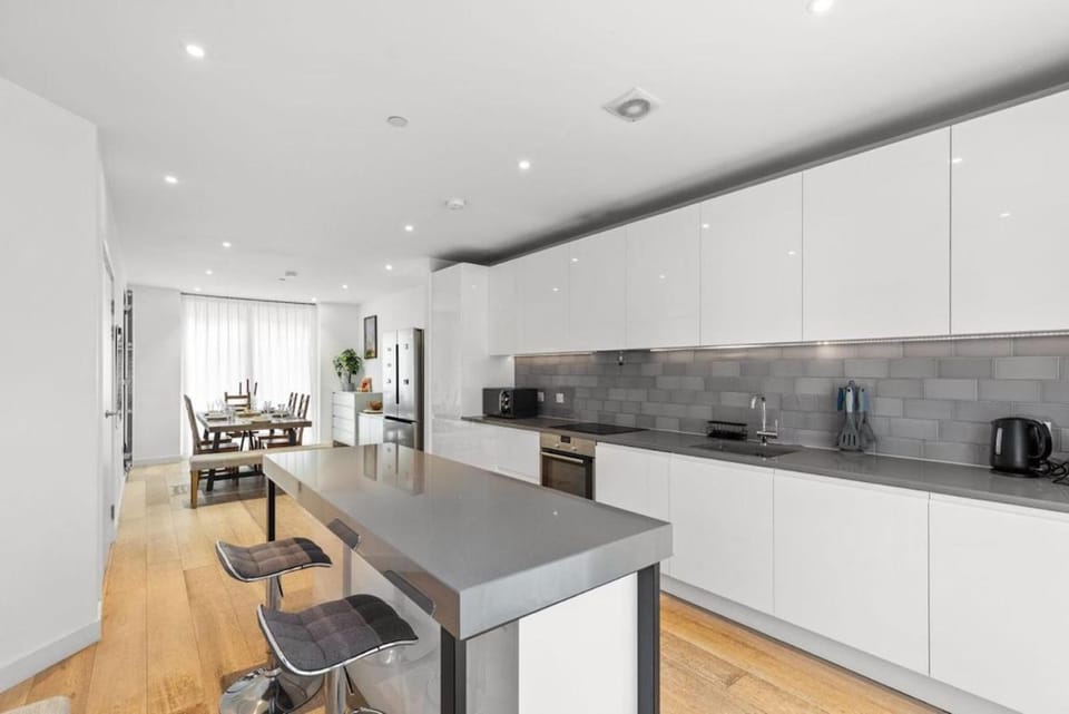 ShyVilla Villa in London