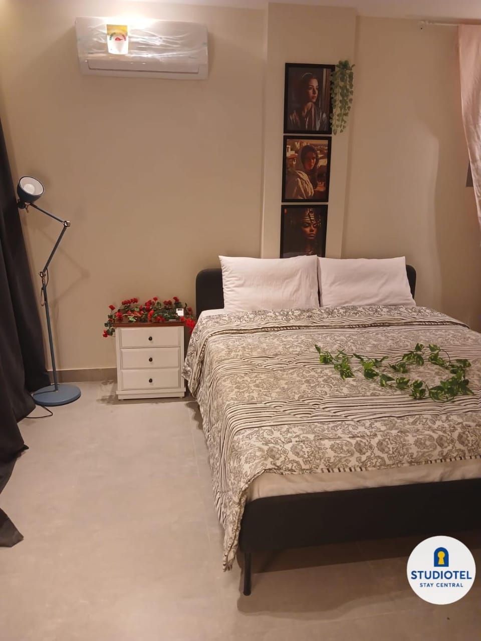 Photo of the whole room