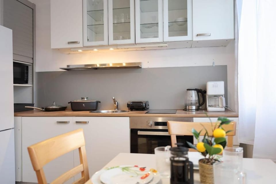Bright & Cozy! Xbox, Netflix & Disney included Apartment in Czechia