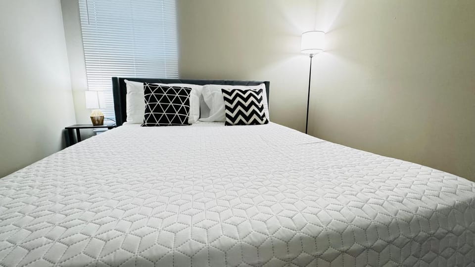 Comfort Escape, rooms in Charlotte with shared common spaces Vacation rental in Charlotte