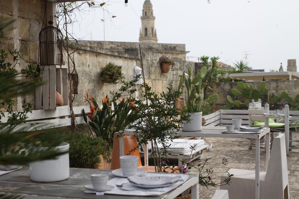Balcony/Terrace, Food