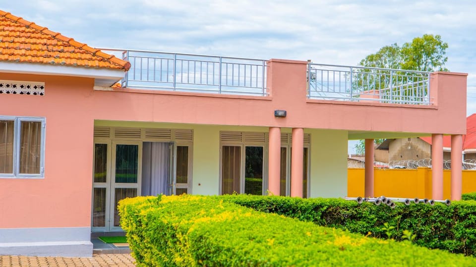 Northern Skyz Villas Bed and Breakfast in Uganda