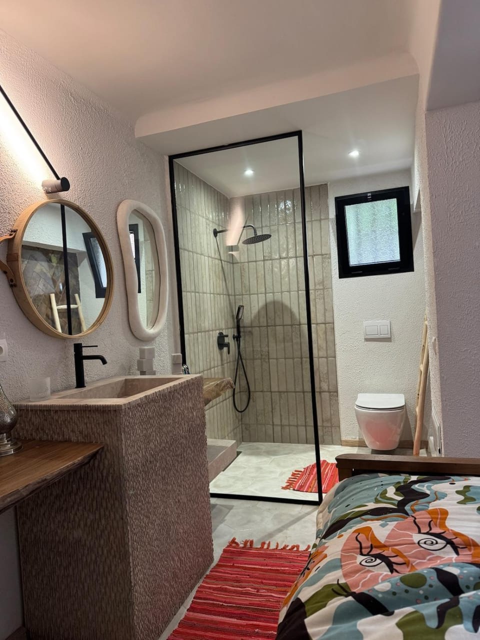 Shower, Toilet, Bathroom, towels