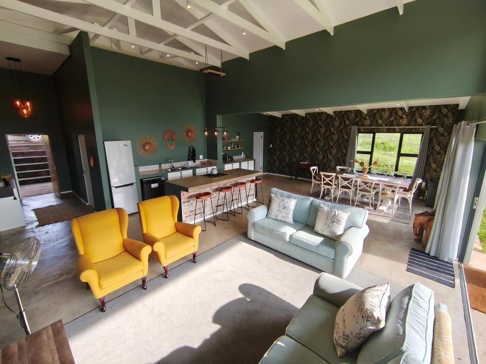 Living room, Dining area, kitchen