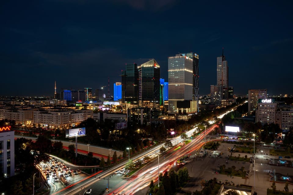Night, Neighbourhood, Bird's eye view, City view, Street view, Location