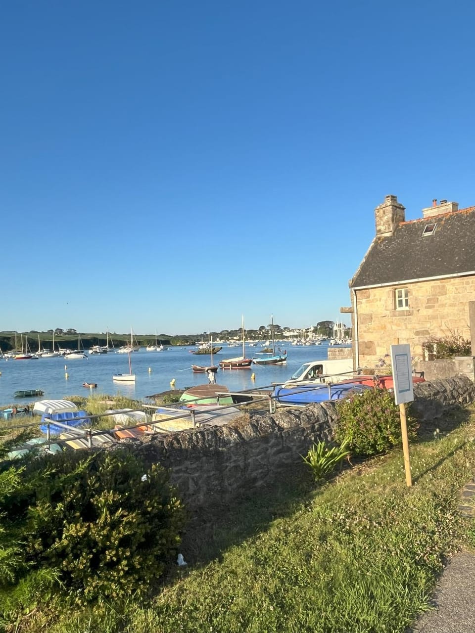 Rose et violette Apartment in Finistere