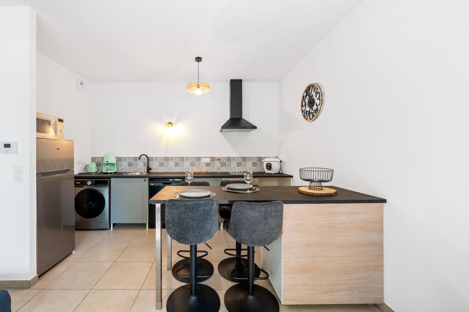 dishwasher, oven, stove, washing machine