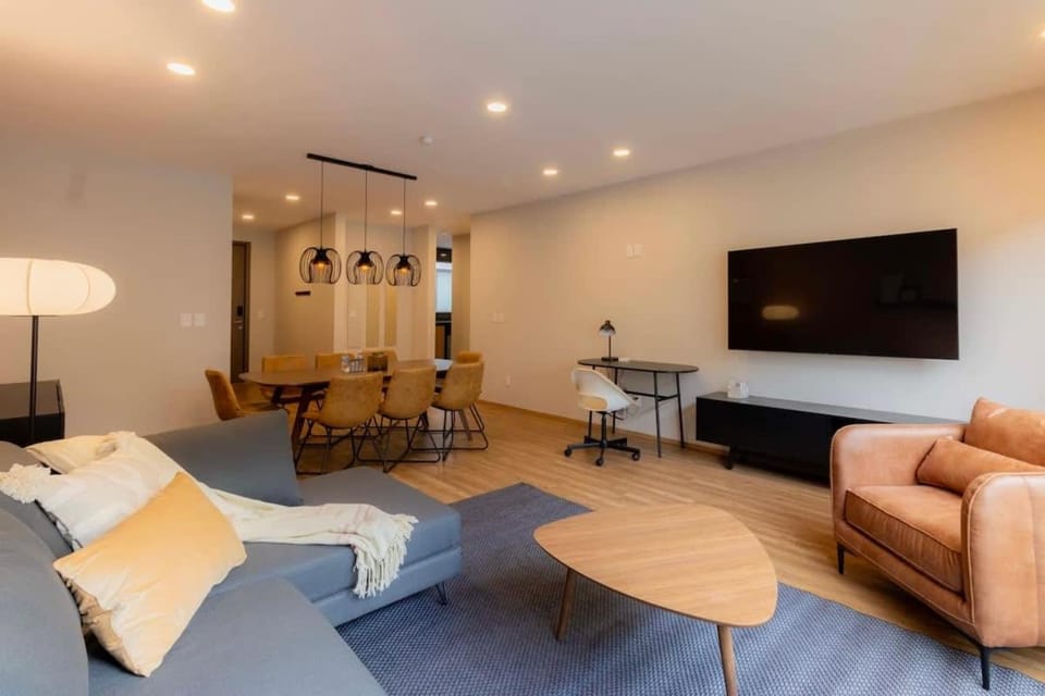 Capitalia Galileo 3BR Parking & Near Soumaya Apartment in Mexico City