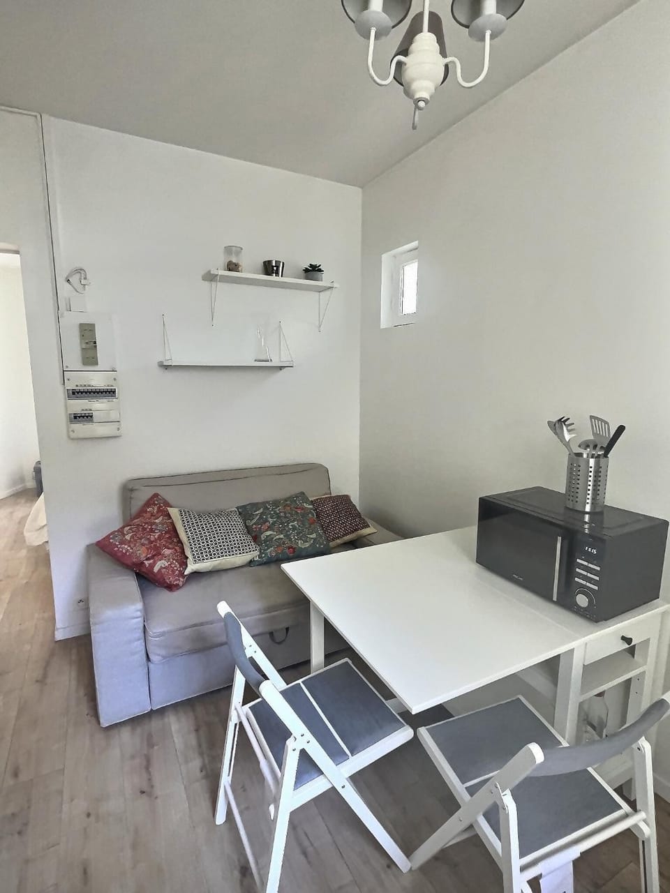 Appartement Chill proche Paris quartier calme proximité de toutes commodités Idéal Professionels et petite famille moins 15 pourcent long séjour Apartment in Issy-les-Moulineaux