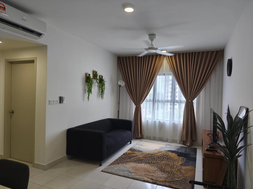 Pool View 2BR Family Deluxe Room Apartment in Selangor, Malaysia