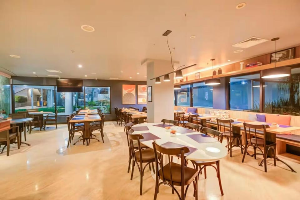 Restaurant/places to eat, Restaurant/places to eat