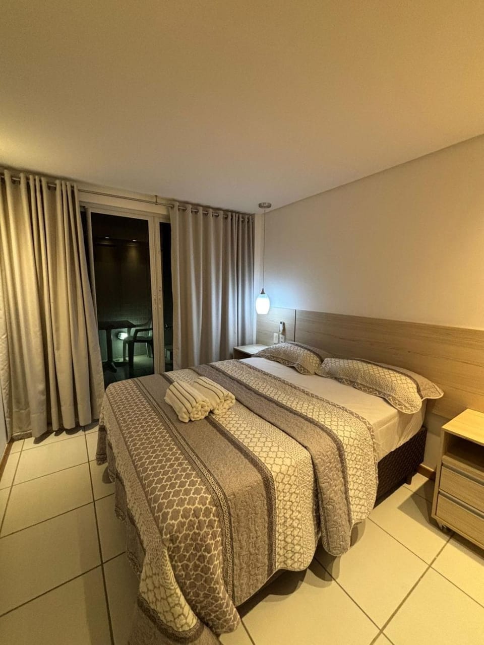 Bed, Photo of the whole room