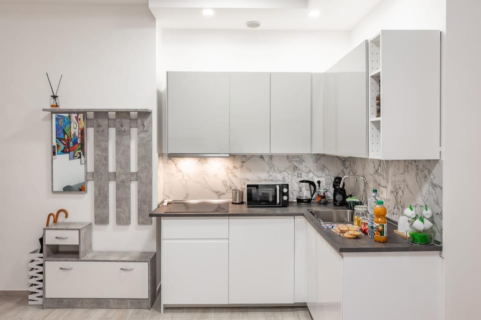 Coffee/tea facilities, Kitchen or kitchenette, microwave, washing machine, kitchen