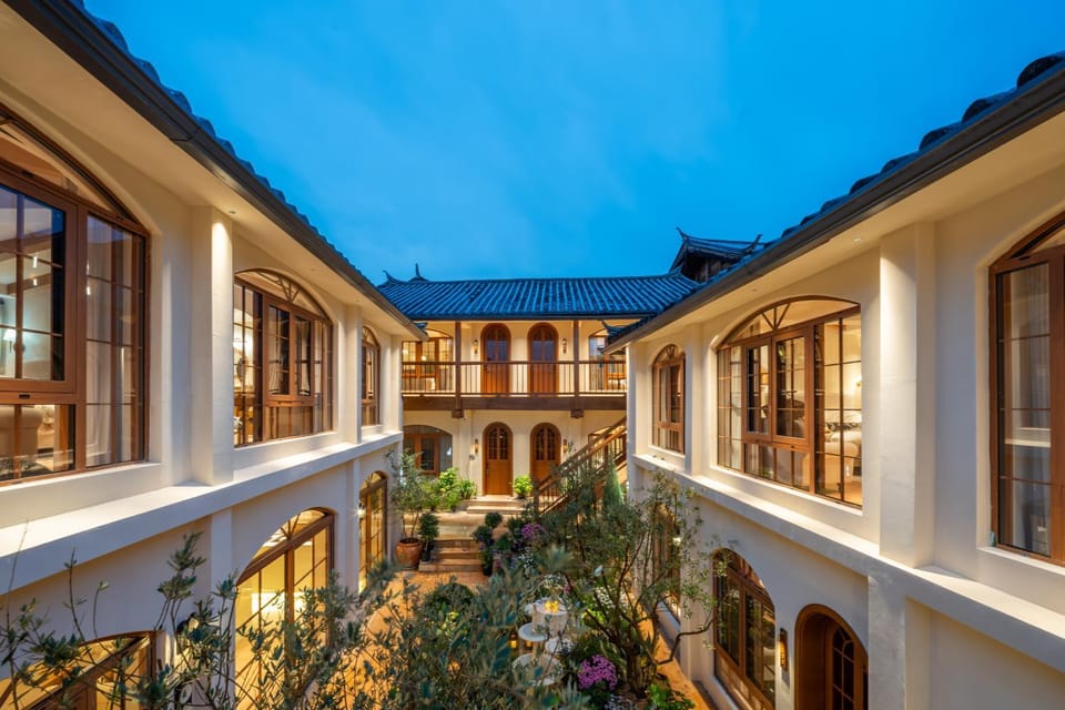 Property building, Day