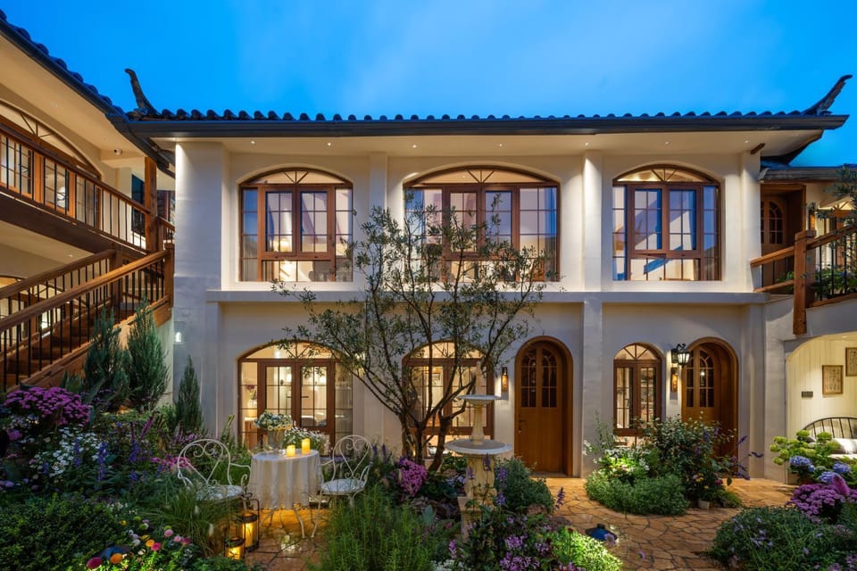Property building, Patio, Spring, Day, Garden, Garden view