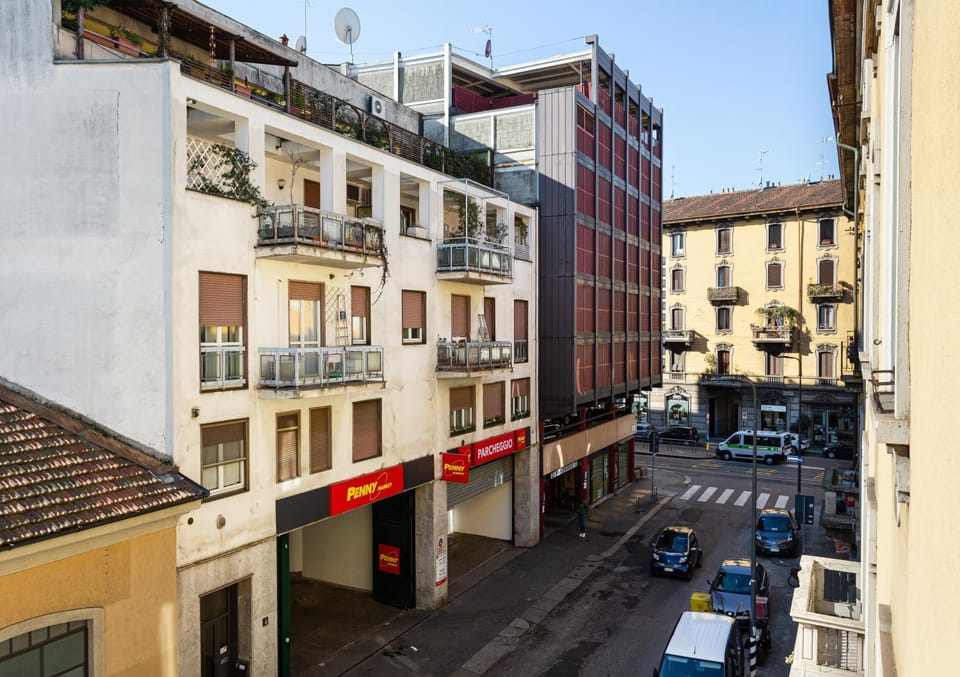 City view, Street view