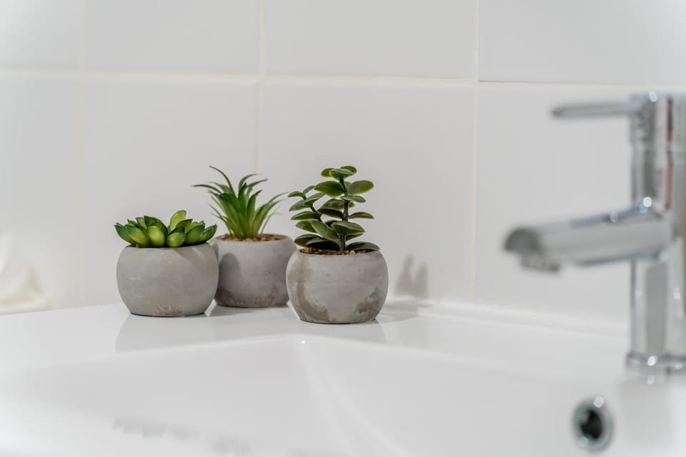 Bathroom, Decorative detail