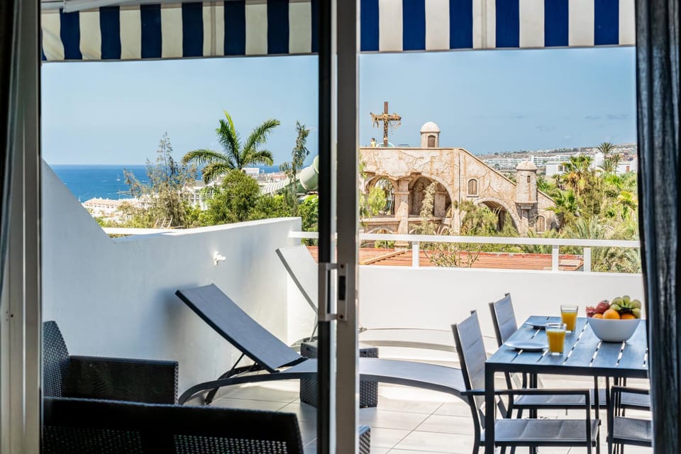 Day, Natural landscape, View (from property/room), Balcony/Terrace, Sea view