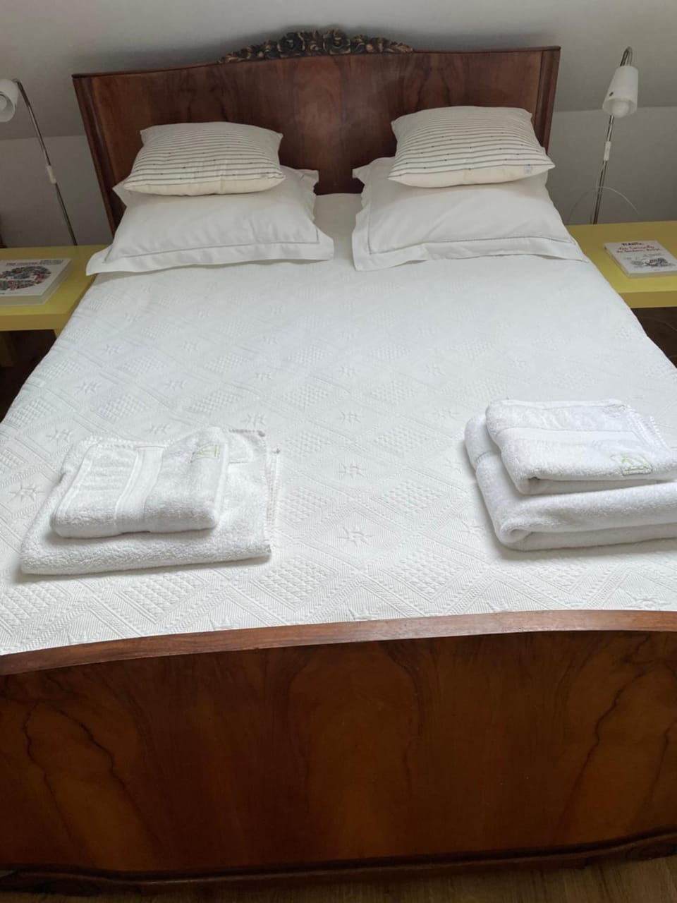 belle chambre moderne , avec douche équippement complet Vacation rental in Nogent-sur-Marne