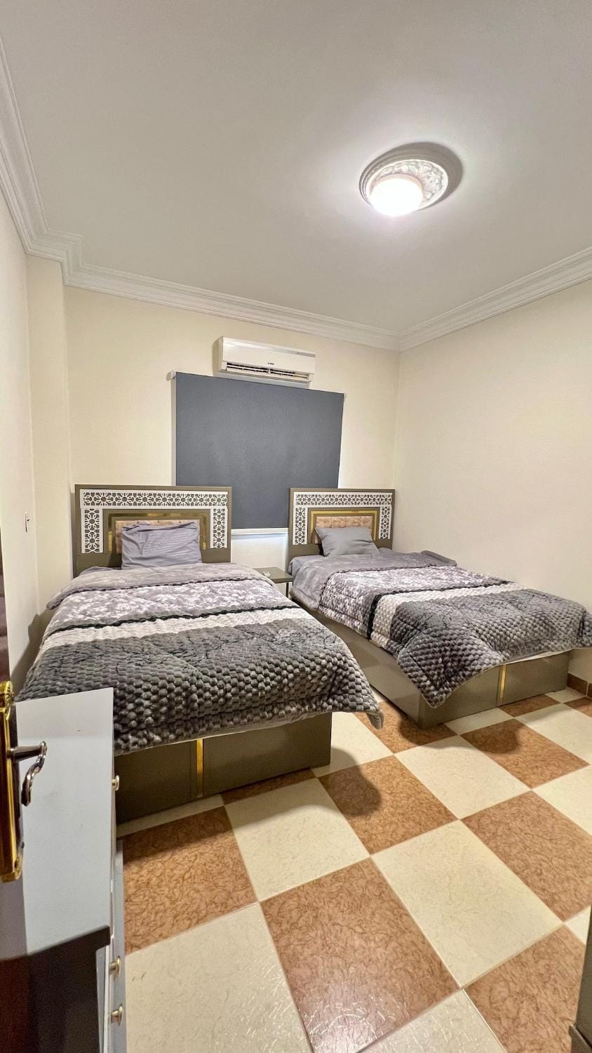 شقة بأفضل أحياء الشيخ زايد Apartment in Egypt